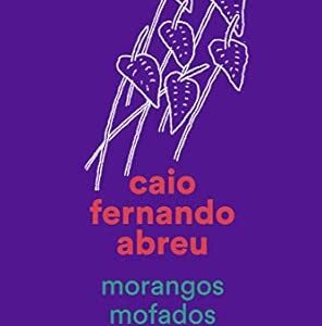 Morangos mofados